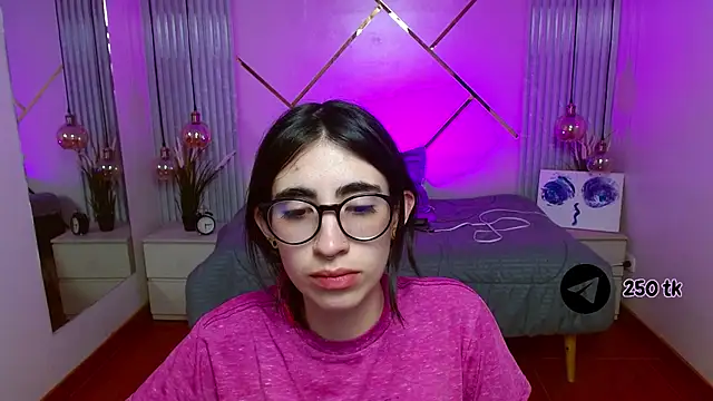 LenaRoses online show from May 2026 08:07:02 PM