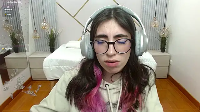 LenaRoses online show from September 2025 08:47:01 PM