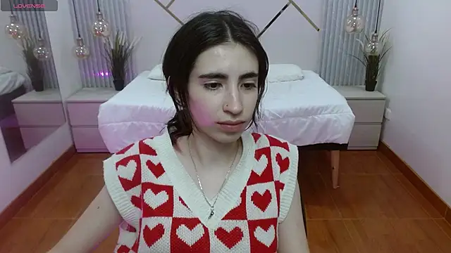 LenaRoses online show from September 2025 08:27:01 PM