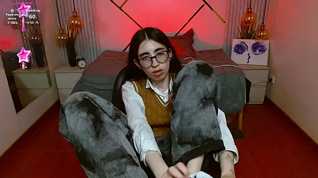 LenaRoses online show from April 2026 08:13:01 PM