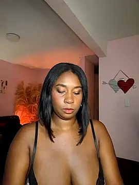 HanaThompson online show from February 2026 05:12:01 PM