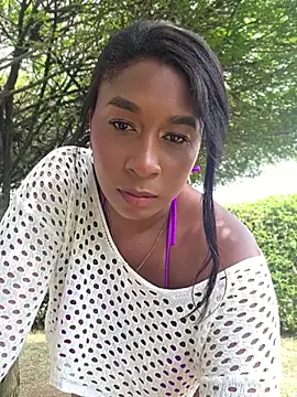 HanaThompson online show from July 2026 05:54:02 PM