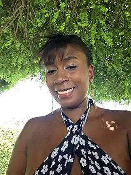 HanaThompson online show from March 2025 04:13:01 PM