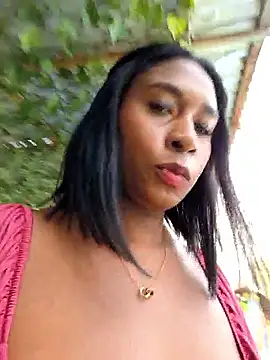 HanaThompson online show from October 2025 03:04:02 PM