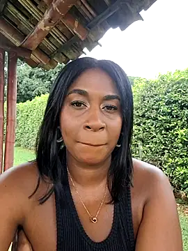 HanaThompson online show from January 2026 04:21:02 PM