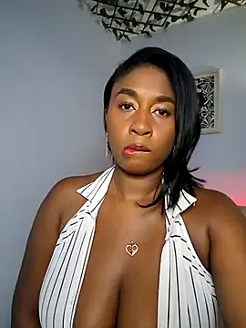 HanaThompson online show from February 2026 05:24:02 PM