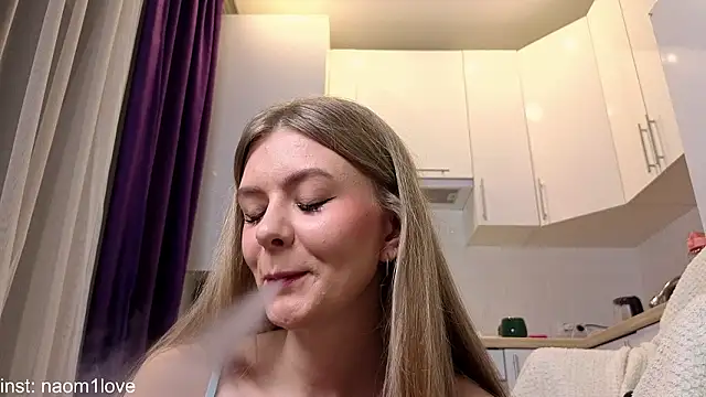 Naomi Girly online show from March 2026 03:59:01 PM