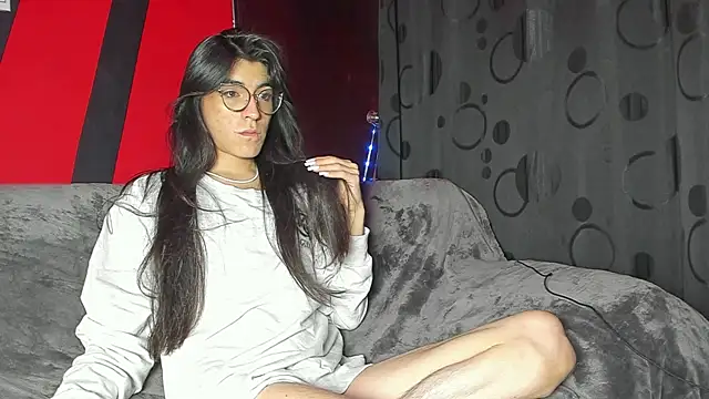 Chaminela 27 online show from February 2025 12:01:02 PM