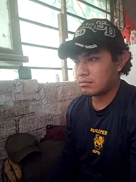 Snapshot of GusssHOT chatting on October 2025 03:47:02 PM GusssHOT online show from October 2025 03:47:02 PM