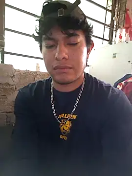 Snapshot of GusssHOT chatting on October 2025 07:44:01 PM GusssHOT online show from October 2025 07:44:01 PM