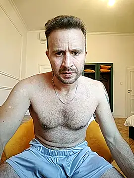 Snapshot of gilera250s chatting on October 2025 01:36:01 PM gilera250s online show from October 2025 01:36:01 PM