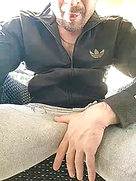 Snapshot of gilera250s chatting on March 2025 03:41:02 PM gilera250s online show from March 2025 03:41:02 PM