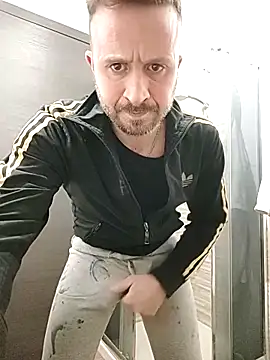 Snapshot of gilera250s chatting on March 2025 08:22:01 PM gilera250s online show from March 2025 08:22:01 PM