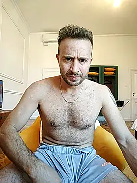 Snapshot of gilera250s chatting on October 2025 01:12:02 PM gilera250s online show from October 2025 01:12:02 PM