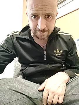 Snapshot of gilera250s chatting on February 2025 04:26:01 PM gilera250s online show from February 2025 04:26:01 PM