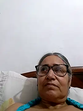 Snapshot of _candi chatting on February 2026 02:44:02 AM candi online show from February 2026 02:44:02 AM