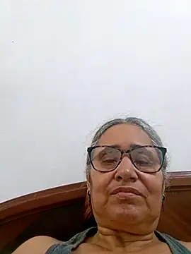 Snapshot of _candi chatting on February 2026 03:22:01 PM candi online show from February 2026 03:22:01 PM