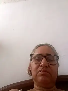 Snapshot of _candi chatting on January 2026 02:31:01 PM candi online show from January 2026 02:31:01 PM