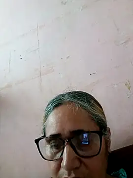 Snapshot of _candi chatting on December 2025 12:17:02 PM candi online show from December 2025 12:17:02 PM