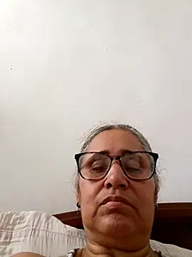 Snapshot of _candi chatting on February 2026 05:02:01 PM candi online show from February 2026 05:02:01 PM