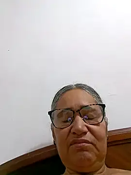 Snapshot of _candi chatting on February 2026 11:22:01 AM candi online show from February 2026 11:22:01 AM