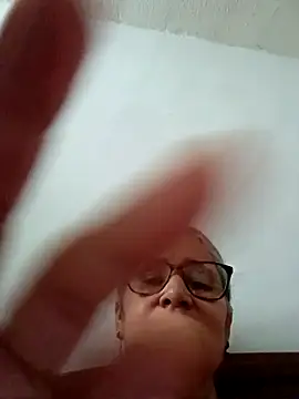 Snapshot of _candi chatting on February 2026 12:15:02 PM candi online show from February 2026 12:15:02 PM