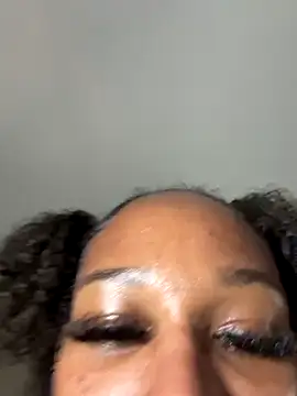 slimerlla online show from November 2025 06:39:01 AM