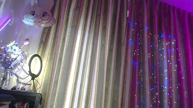 Snapshot of amorelara chatting on July 2026 11:44:02 AM amorelara online show from July 2026 11:44:02 AM