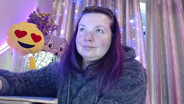 amorelara online show from April 2026 07:57:01 AM