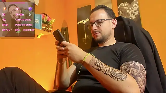 Snapshot of Jerry_hot1 chatting on October 2025 12:57:02 PM Jerry hot1 online show from October 2025 12:57:02 PM