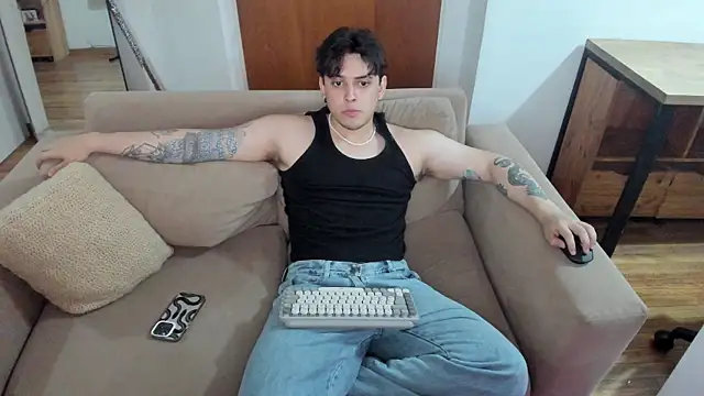 Markuss b online show from February 2025 02:08:02 AM