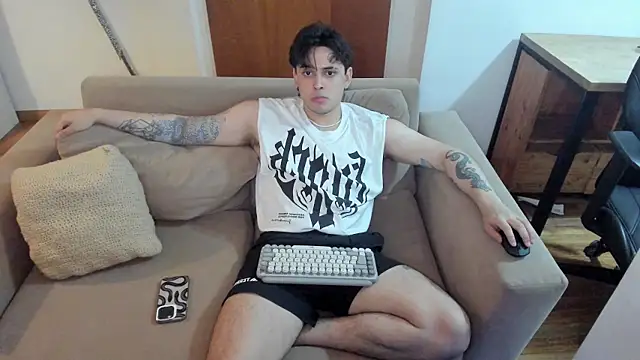 Markuss b online show from February 2025 01:04:02 AM