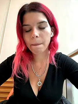 RiriRoseey online show from October 2025 08:15:01 AM