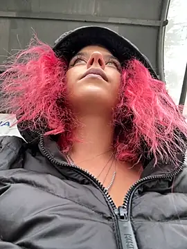 RiriRoseey online show from November 2025 08:18:02 AM