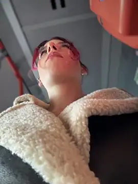 RiriRoseey online show from November 2025 08:48:02 AM