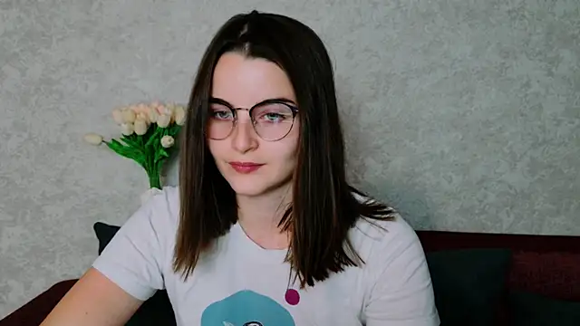 Snapshot of Miss_Arwen chatting on September 2025 03:05:01 PM Miss Arwen online show from September 2025 03:05:01 PM