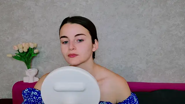 Snapshot of Miss_Arwen chatting on September 2025 03:35:02 AM Miss Arwen online show from September 2025 03:35:02 AM