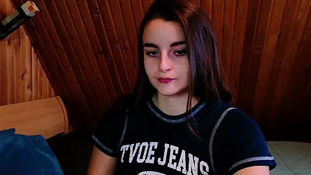 Miss Arwen online show from March 2026 02:37:01 AM