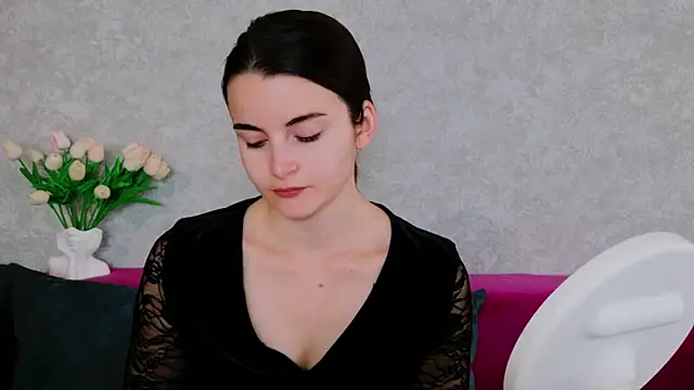 Snapshot of Miss_Arwen chatting on September 2025 03:46:02 AM Miss Arwen online show from September 2025 03:46:02 AM