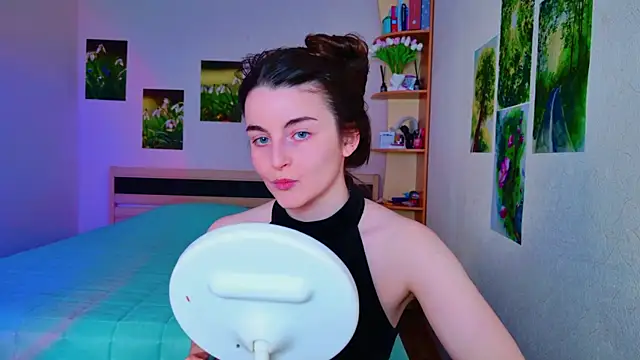 Snapshot of Miss_Arwen chatting on March 2025 05:01:02 AM Miss Arwen online show from March 2025 05:01:02 AM