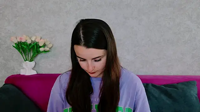 Snapshot of Miss_Arwen chatting on September 2025 08:57:01 AM Miss Arwen online show from September 2025 08:57:01 AM