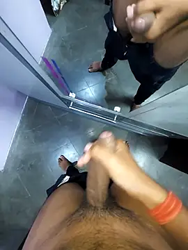 studboy1111 online show from November 2025 06:33:02 PM