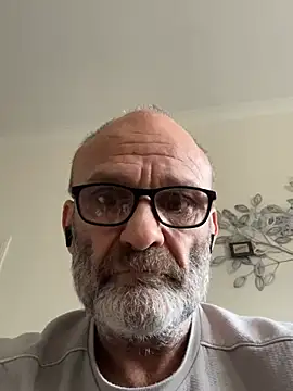 Snapshot of Shyboy817 chatting on March 2026 03:52:01 PM Shyboy817 online show from March 2026 03:52:01 PM