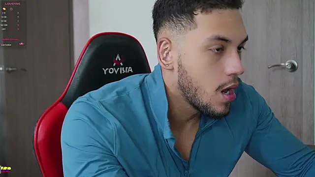 Snapshot of daniel_mejia1 chatting on February 2026 03:45:02 PM daniel mejia1 online show from February 2026 03:45:02 PM