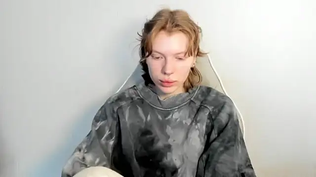 StellaDavis online show from March 2026 08:40:01 AM