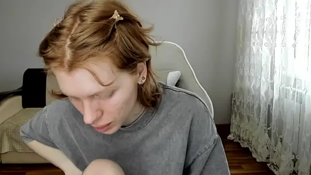 StellaDavis online show from April 2026 10:32:01 AM