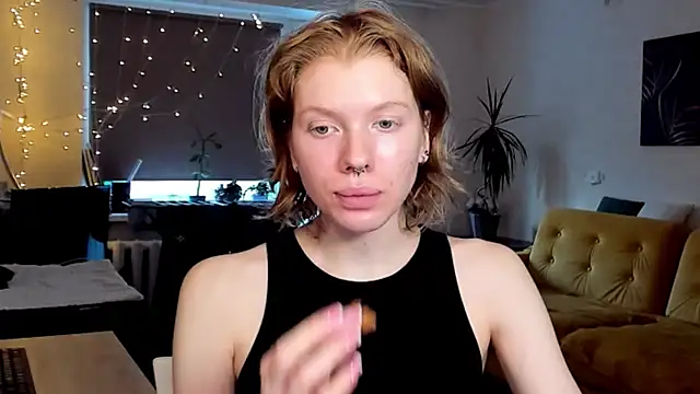 StellaDavis online show from February 2025 01:06:01 PM