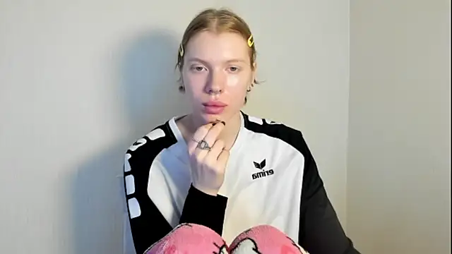 StellaDavis online show from November 2025 10:08:02 AM