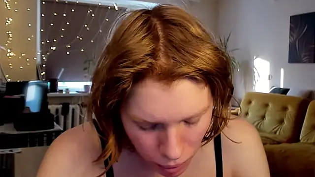 StellaDavis online show from February 2025 12:38:01 PM