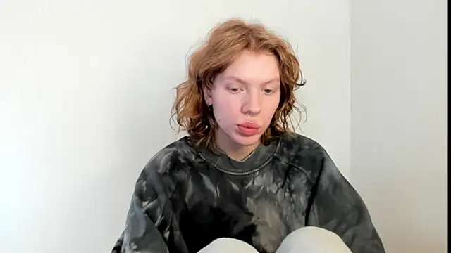 StellaDavis online show from October 2025 10:39:01 AM